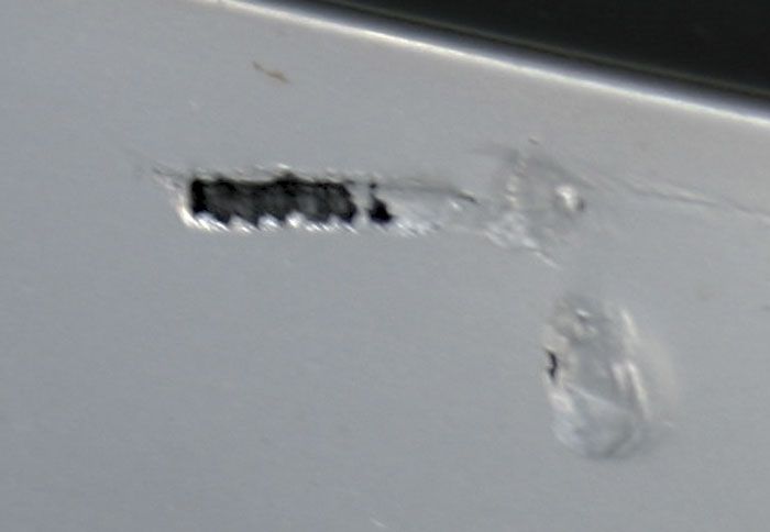 Ελέγξτε περιφερειακά το αμάξωμα για πιθανά χτυπήματα και αν βρείτε, συζητήστε την τιμή του.